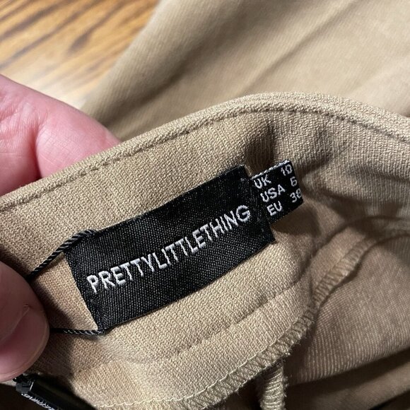 PrettyLittleThing Wmn 6 Taupe Premium Twill Blend Pleat Detail Trouser Pants NWT - Picture 9 of 12